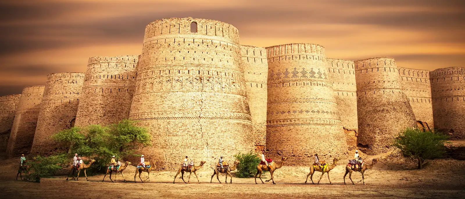 Derawar Fort in the Cholistan desert — Saraiki heritage